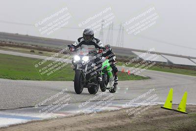 media/Nov-30-2025-TrackDaz (Sun) [[d8b22663df]]/B Group/Session 5 (Wheelie Bump)/